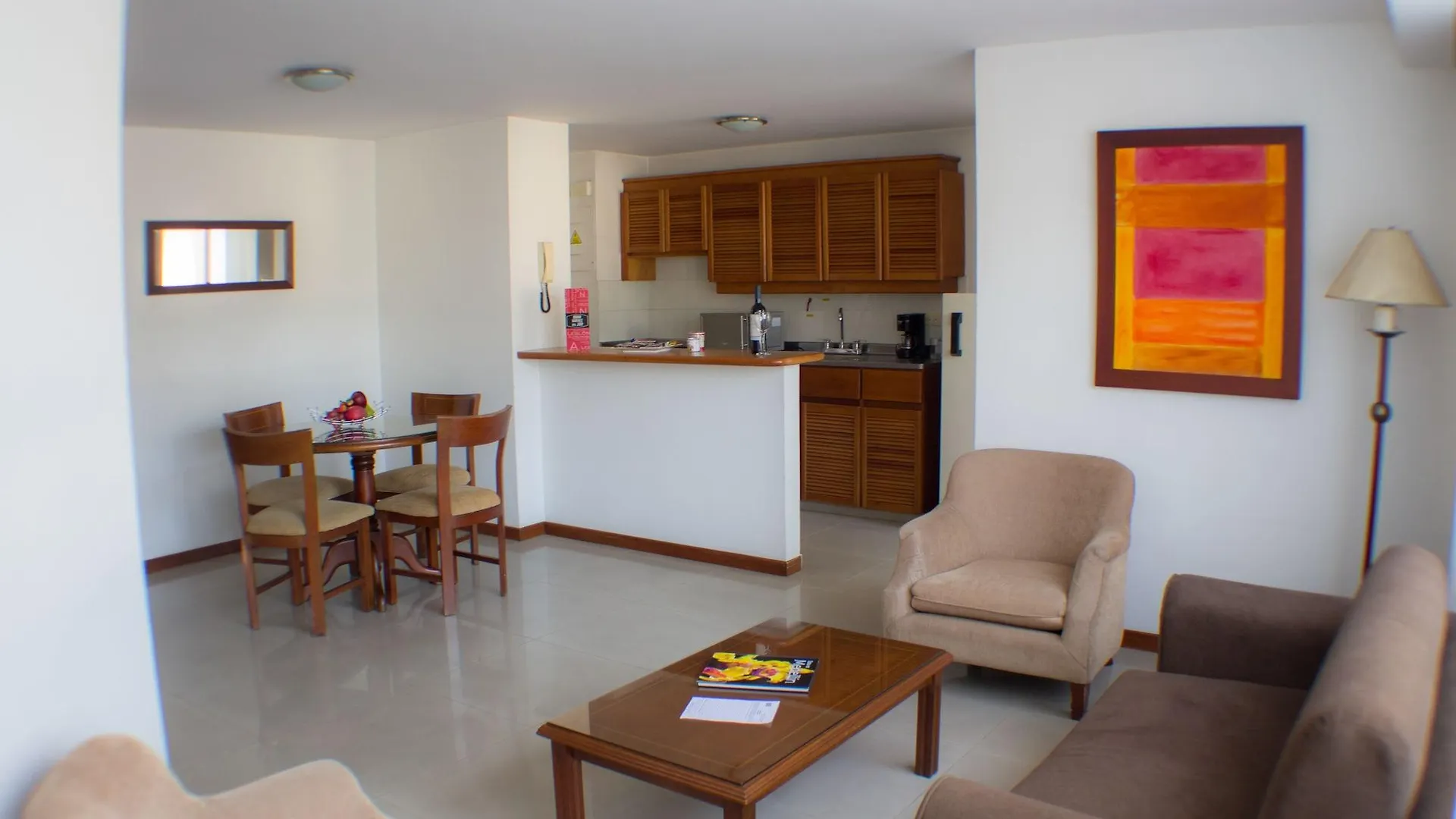 ***  Portal del Rodeo ApartaHotel Medellín Colombia