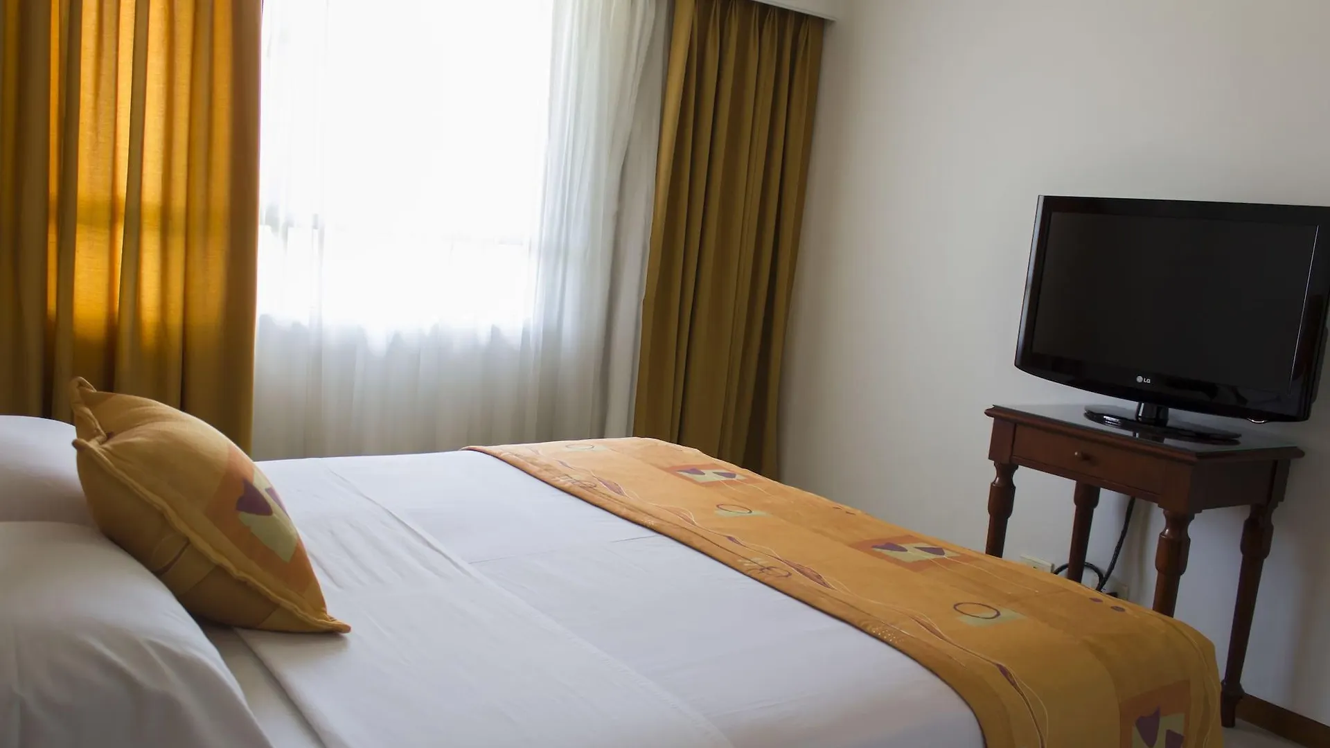Portal del Rodeo ApartaHotel Medellín Colombia