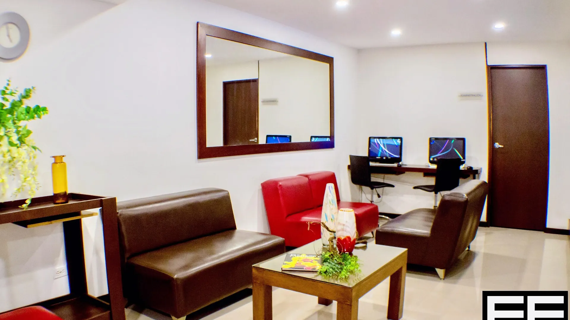 Portal del Rodeo ApartaHotel Medellín