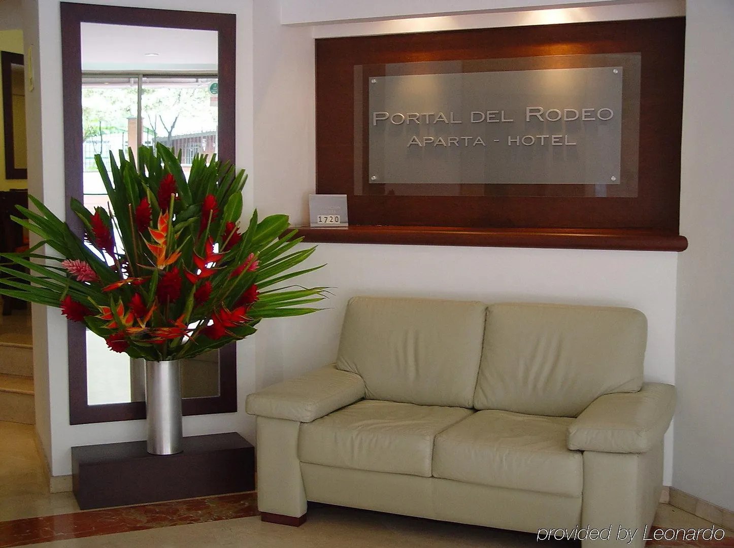 Portal del Rodeo ApartaHotel Medellín 3*,