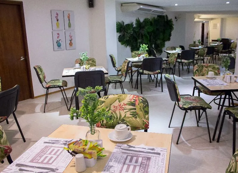 Portal del Rodeo ApartaHotel Medellín